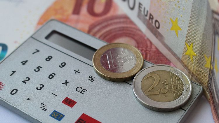 Taschenrechner und Geld